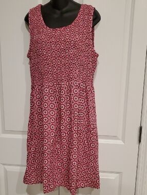 croft & barrow Pink Floral-Patterned Sleeveless Smocked Dress